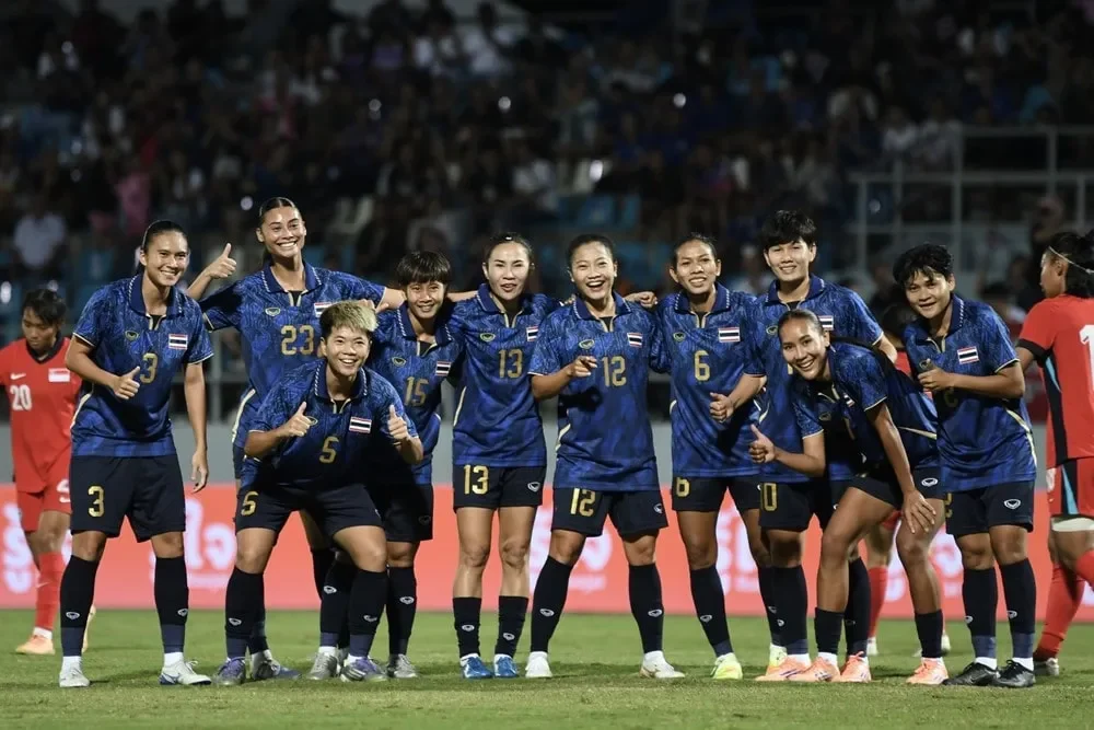 dt-nu-thai-lan-vs-dt-nu-singapore-1-min-1_11zon