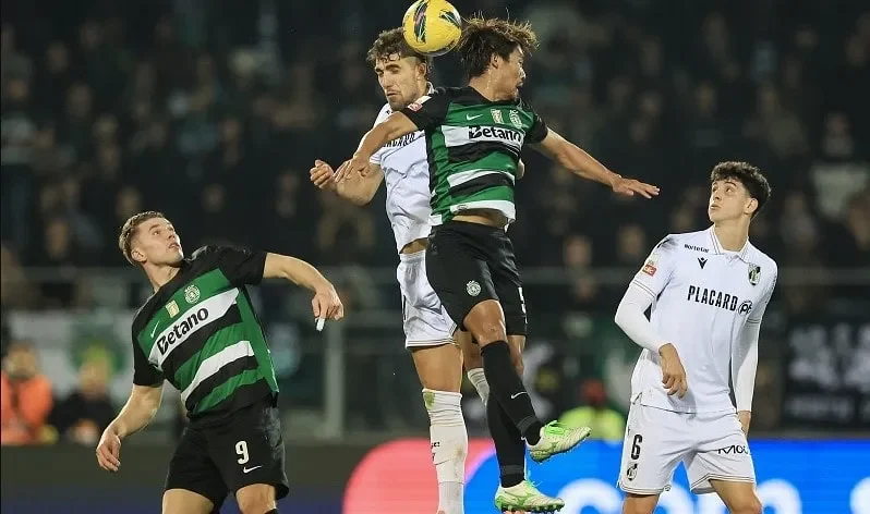 vitoria-guimaraes-vs-sporting-lisbon-1-min_11zon